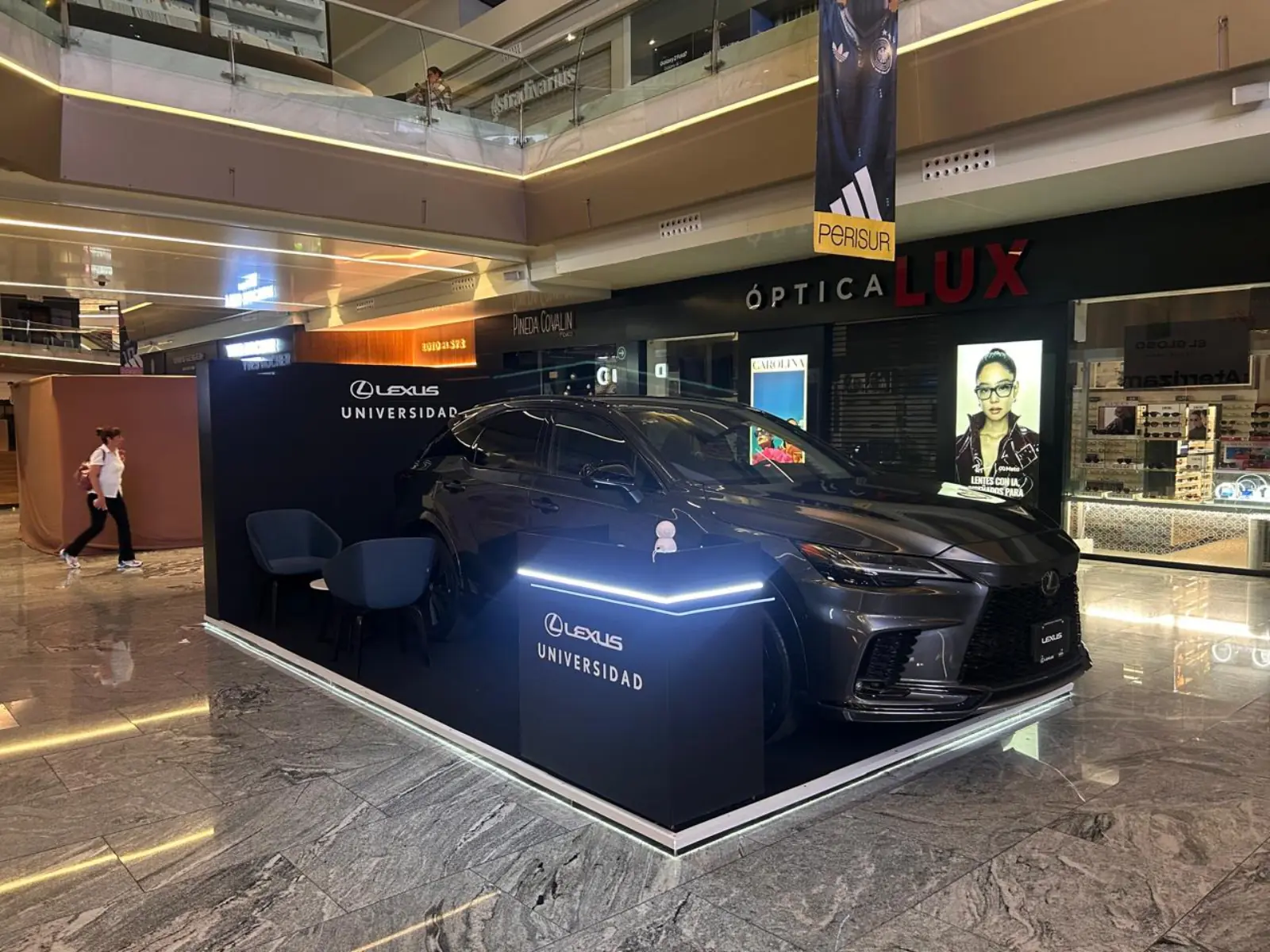 Lexus Universidad · Plaza Perisur