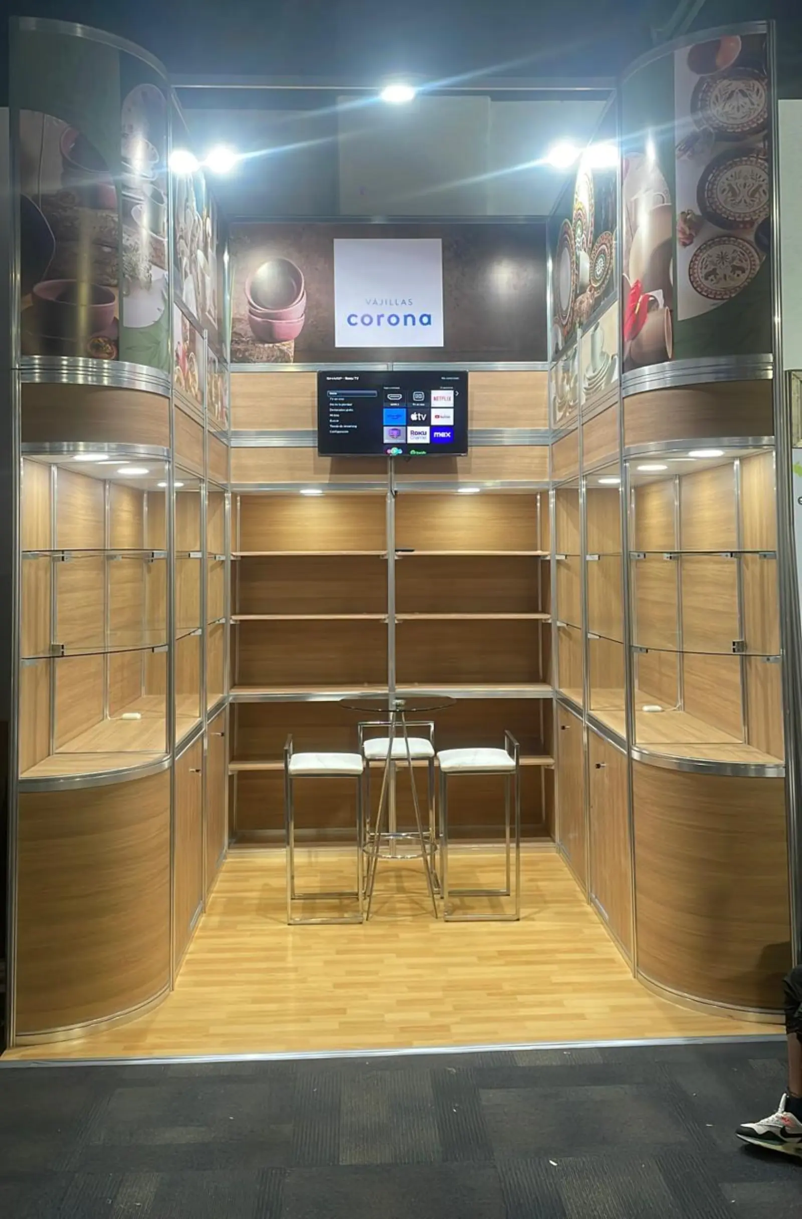 Vajillas Corona · Stand modular